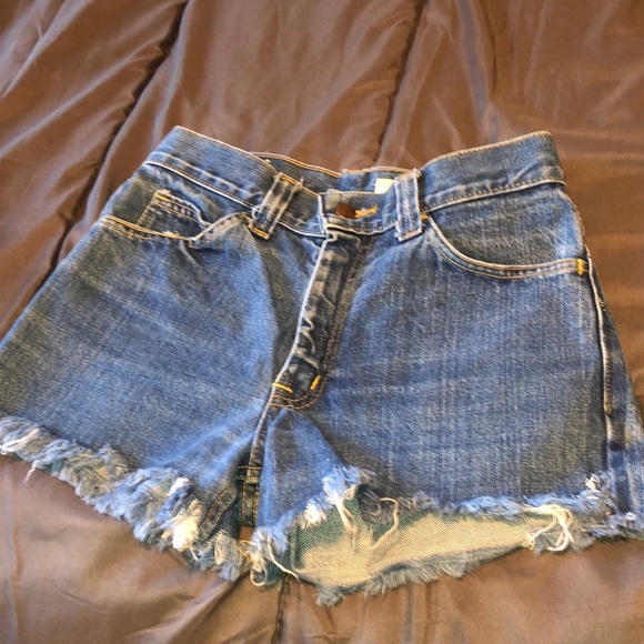 Really cute blue shorts - Picture 2 of 4